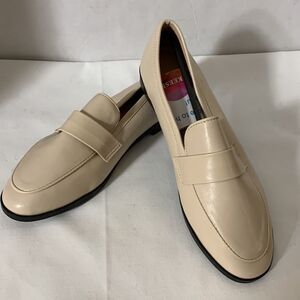 Size 6.5 (37) cream leather loafers with rubber sole